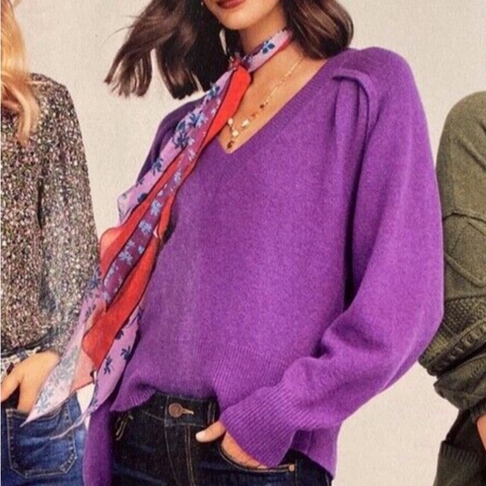 Cabi 4098 V-Neck sweater